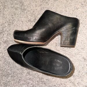 Kirk-Ease Sagano Heeled Clogs- 8